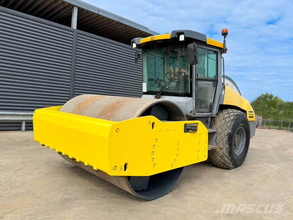 Dynapac CA3500D Ühe trumliga rullid