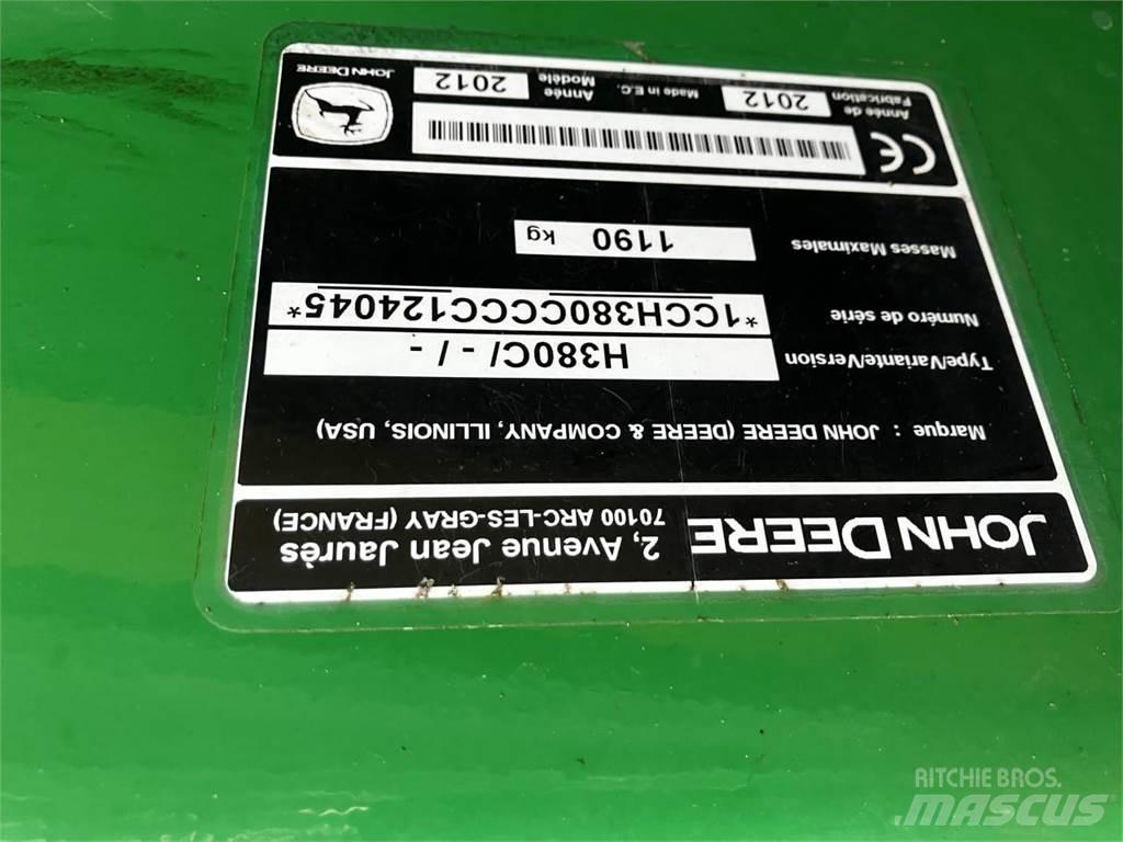 John Deere 6215R Traktorid