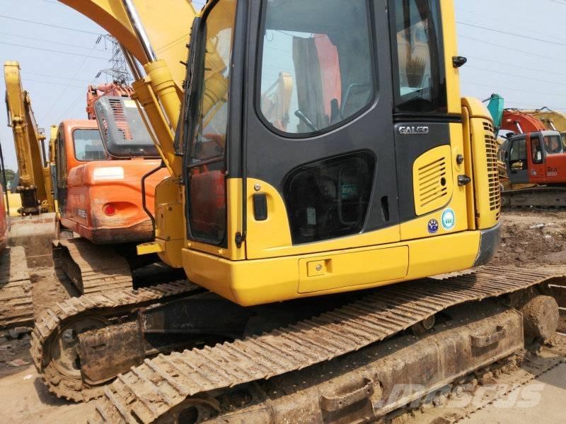 Komatsu PC 128 US-8 Väikeekskavaatorid 7t-12t