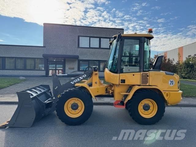 Volvo L 30 G Rataslaadurid