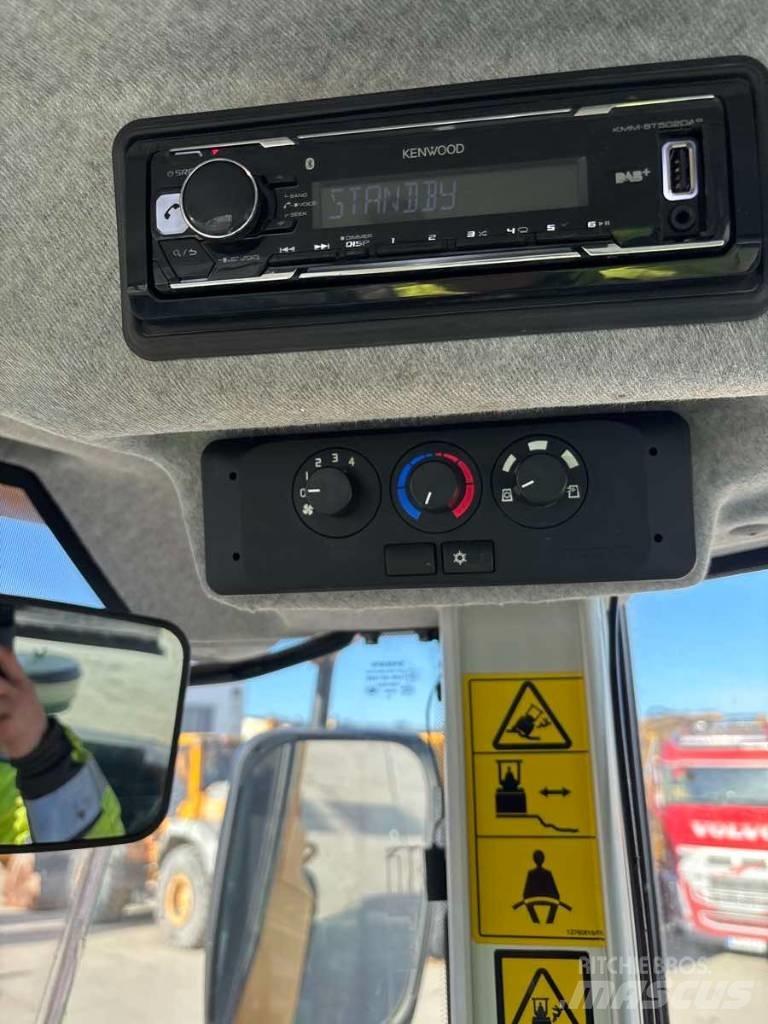 Volvo SD 135 B Ühe trumliga rullid