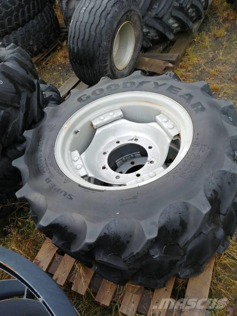Goodyear 12,4r24 Rehvid, rattad ja veljed