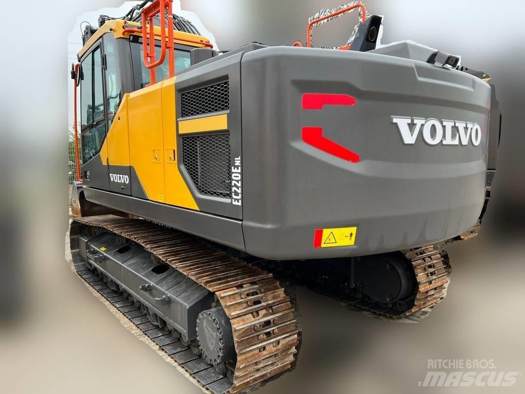 Volvo EC 220 E Roomikekskavaatorid