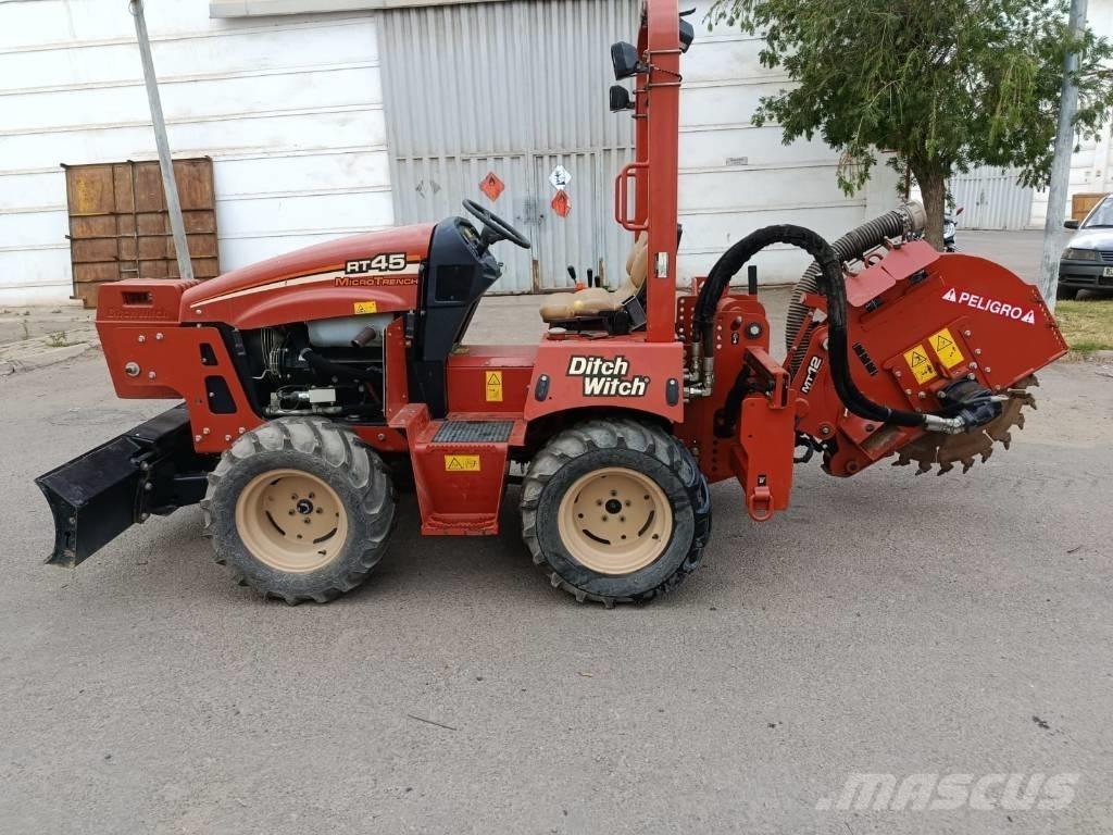 Ditch Witch RT 45 Pinnaselõikurid