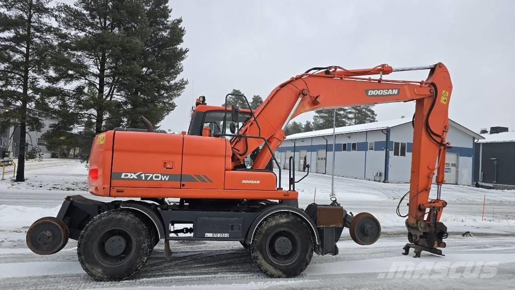 Doosan DX 170 W Ratasekskavaatorid