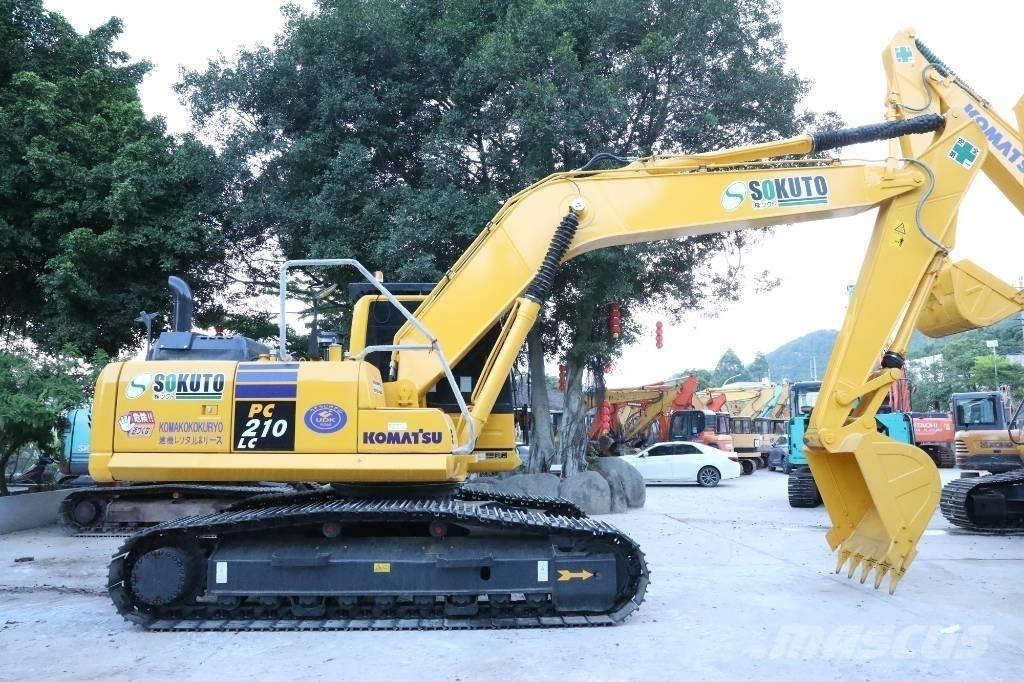 Komatsu PC 210-8 Roomikekskavaatorid