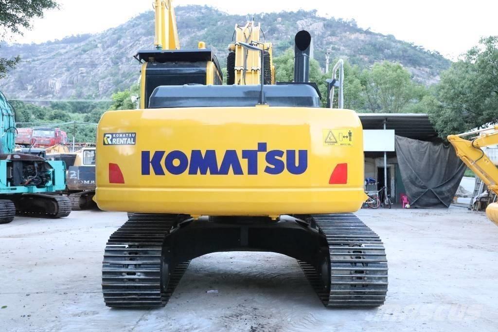 Komatsu PC 210-8 Roomikekskavaatorid