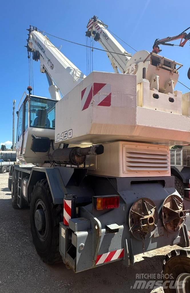 Terex A450 Raske maastiku tõstukid