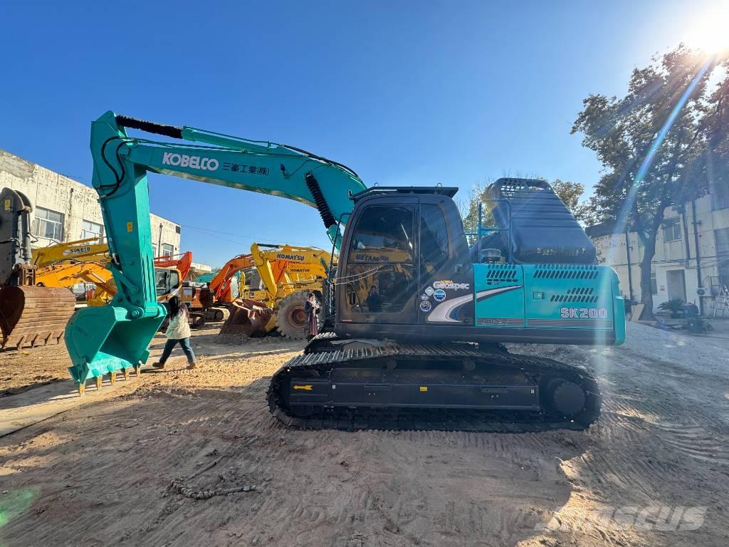 Kobelco SK 200 Roomikekskavaatorid