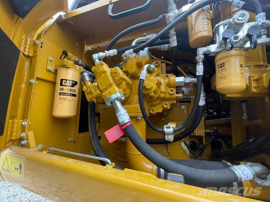 CAT 336 Roomikekskavaatorid