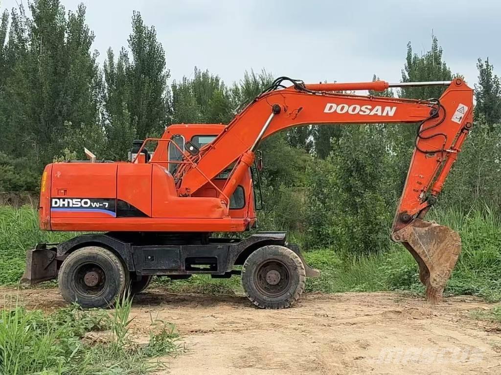 Doosan DH 150 W-7 Ratasekskavaatorid