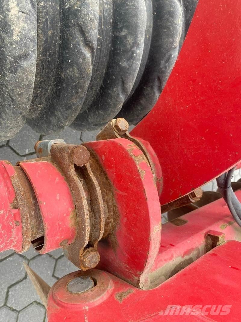 Horsch Joker 8RT Randaalid