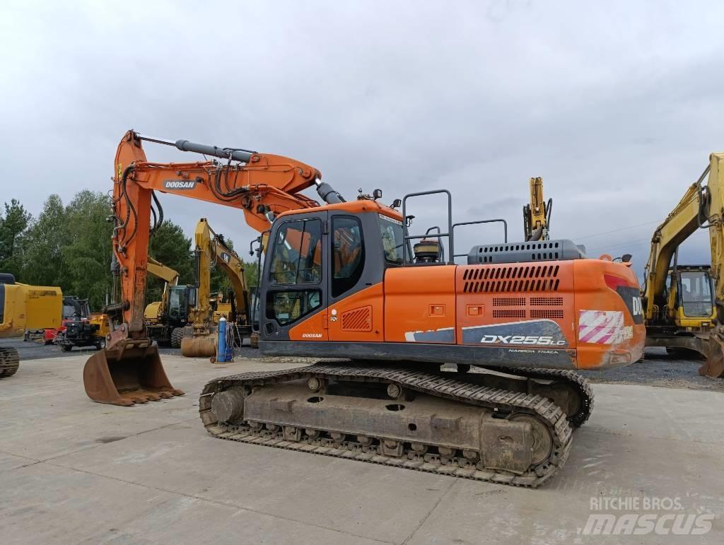 Doosan DX 255 LC-5 Roomikekskavaatorid