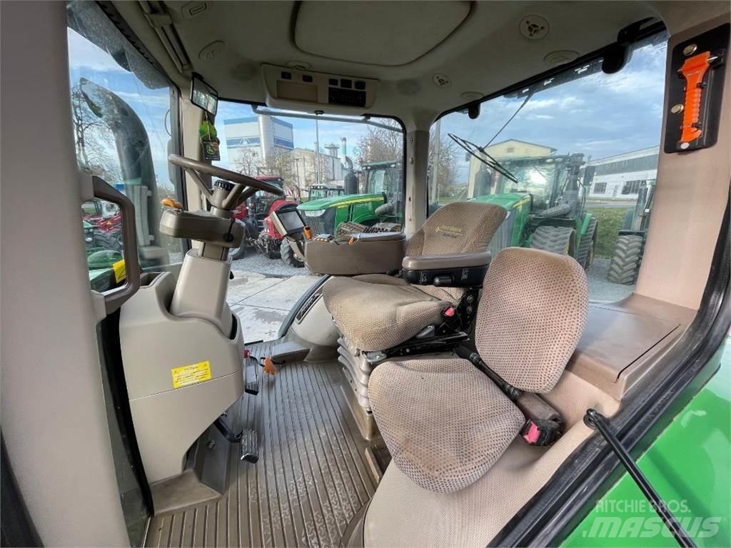 John Deere 7230 R Traktorid