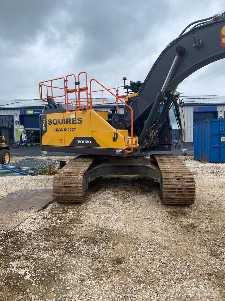 Volvo EC250 E L Roomikekskavaatorid