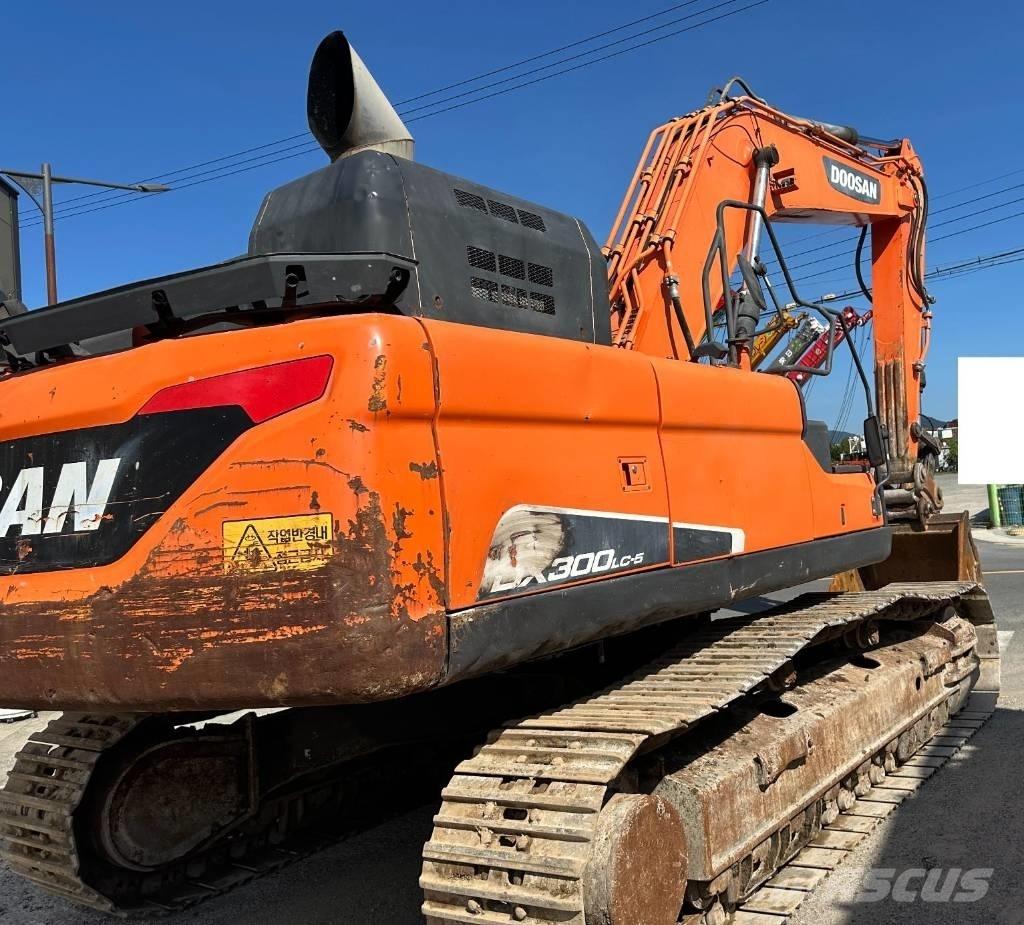 Doosan DX 300 LC-3 Roomikekskavaatorid