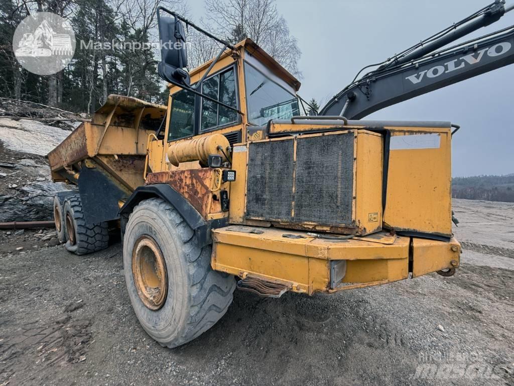 Volvo A 25 C Liigendraamiga pinnaseveokid