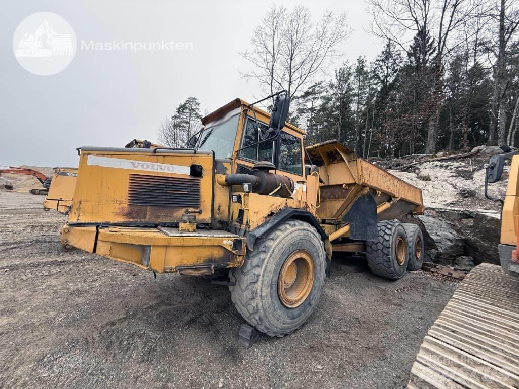 Volvo A 25 C Liigendraamiga pinnaseveokid