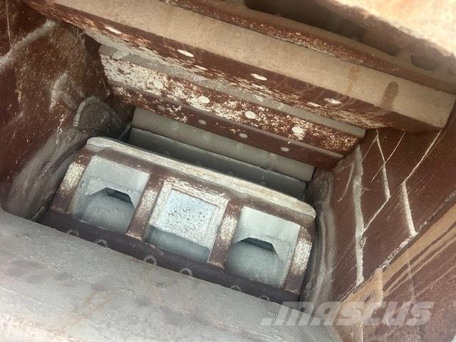 Hartl MT503/PC1060 Iseliikuvad purustid