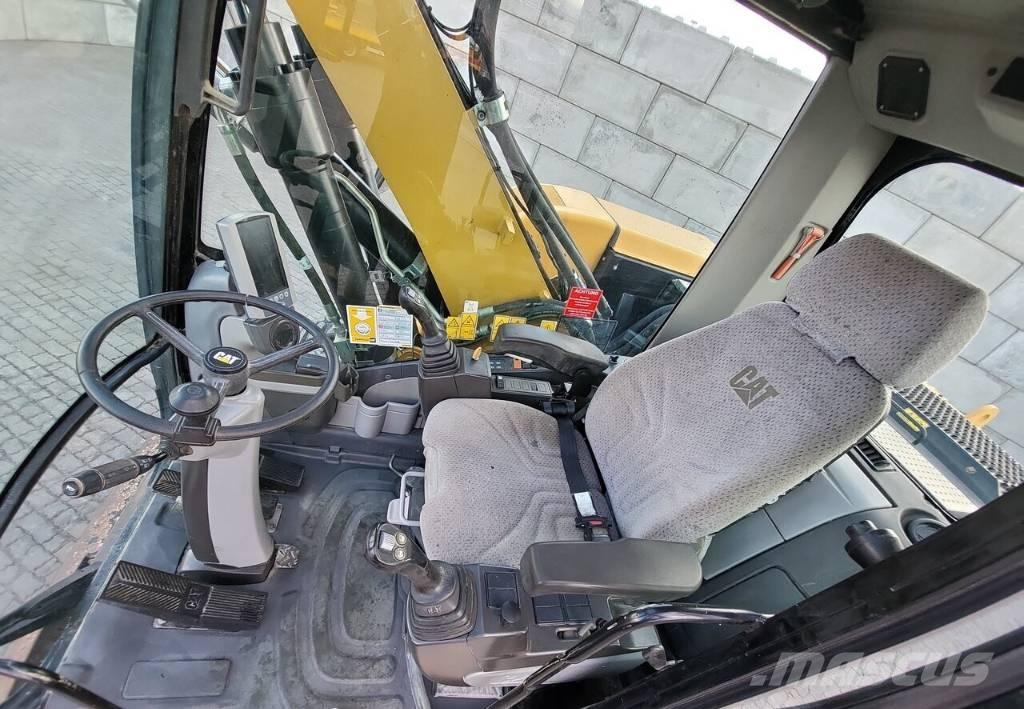 CAT M313 D Ratasekskavaatorid