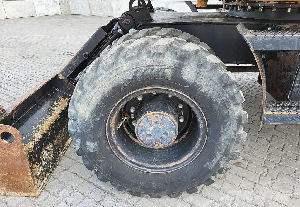 CAT M313 D Ratasekskavaatorid