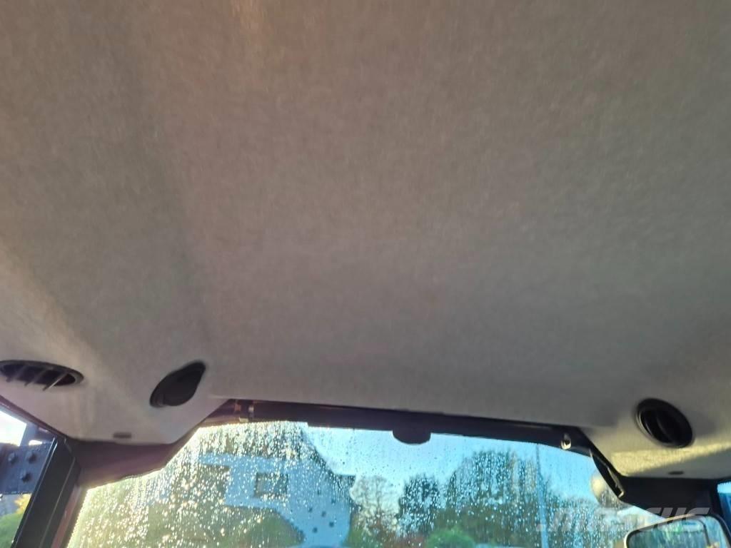 Valtra A105 HiTech Traktorid