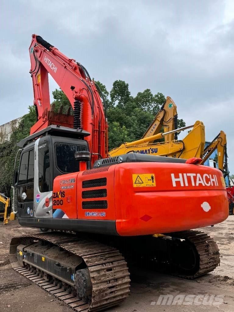Hitachi ZX 200 Roomikekskavaatorid