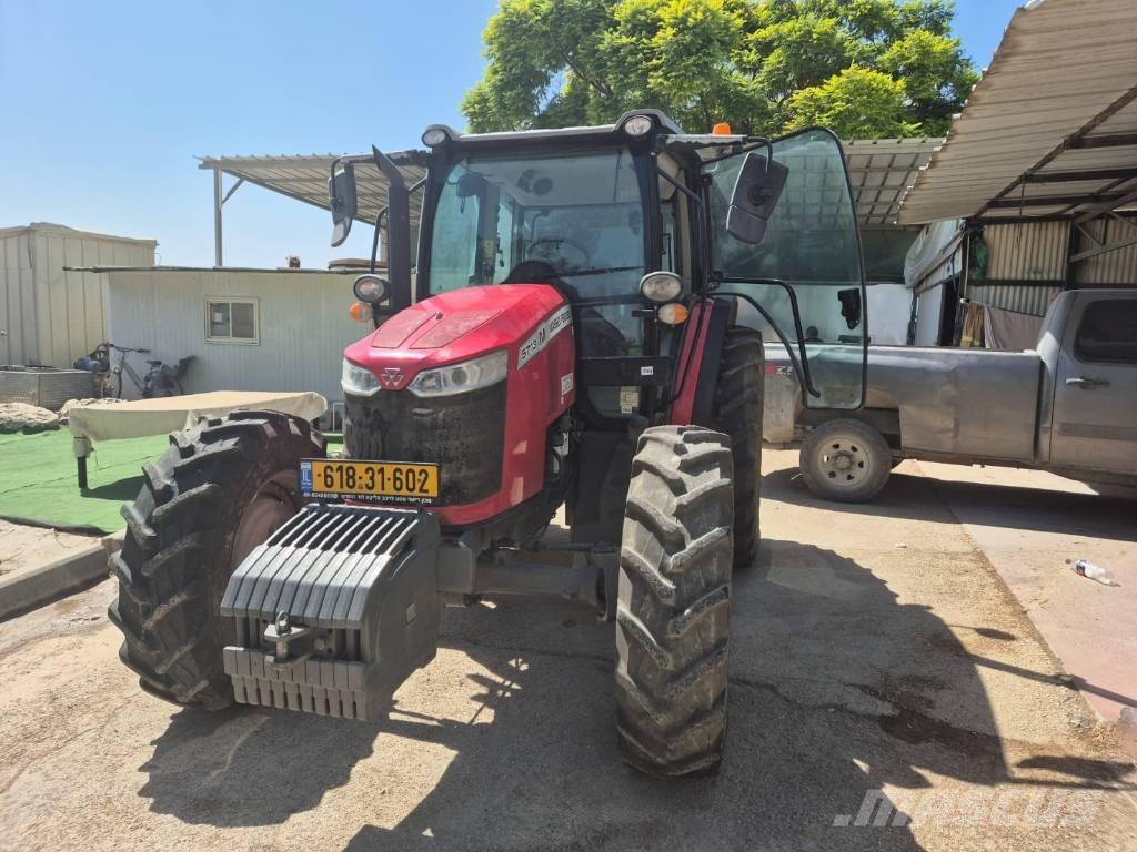 Massey Ferguson 5713 Traktorid