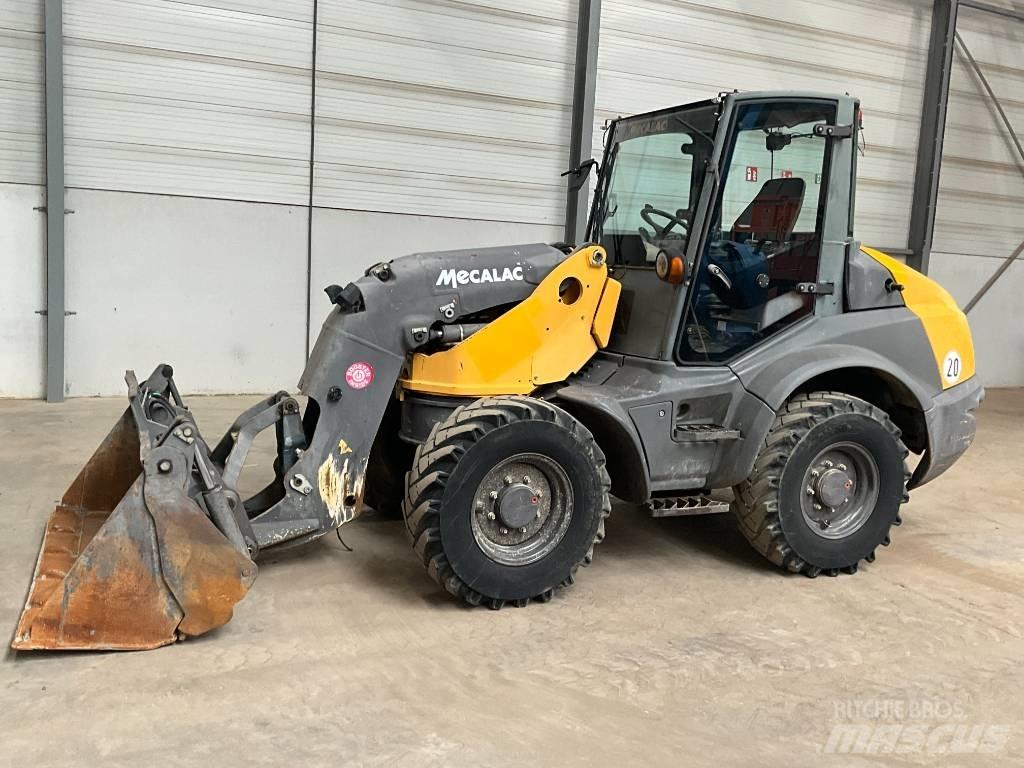 Mecalac AS 700 Rataslaadurid