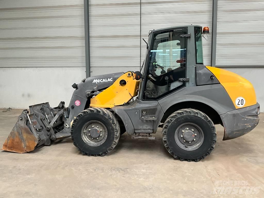 Mecalac AS 700 Rataslaadurid