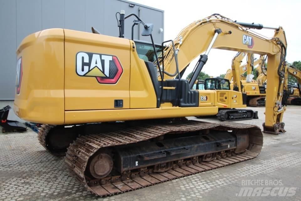 CAT 326-07 Roomikekskavaatorid