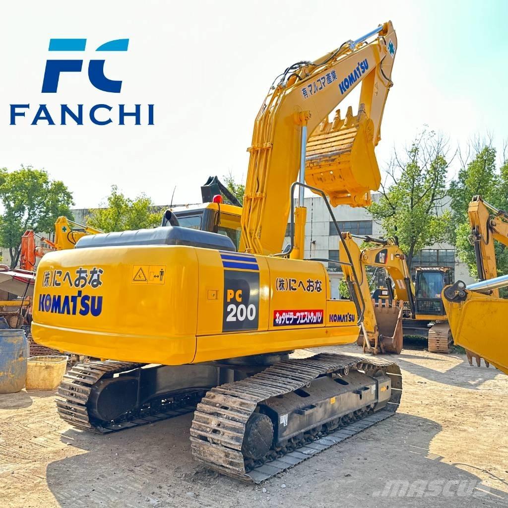 Komatsu PC 200-8 Roomikekskavaatorid