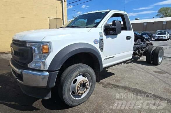 Ford F 550 XL SD Raamautod