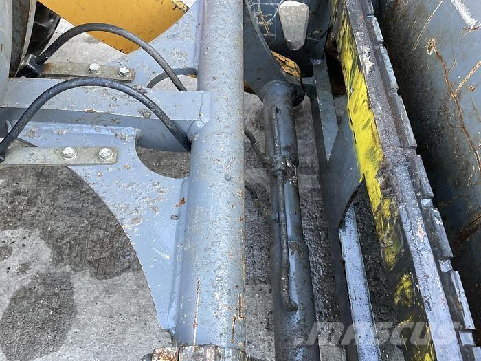 Liebherr L506C Rataslaadurid