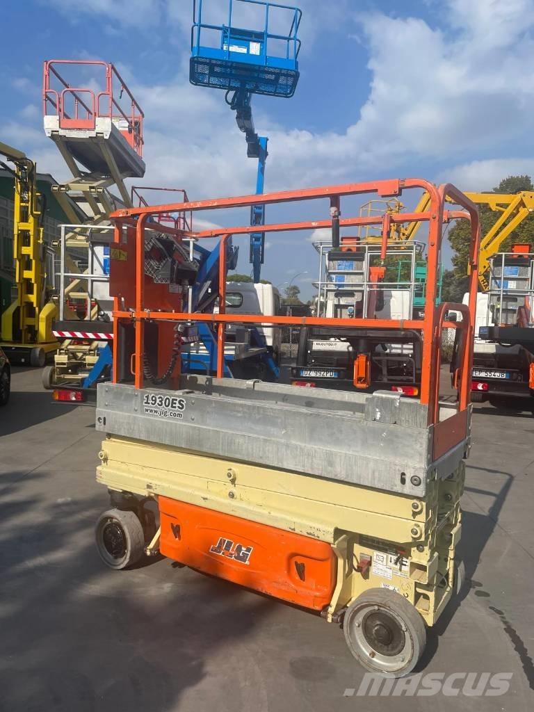 JLG 1930 ES Käärtõstukid