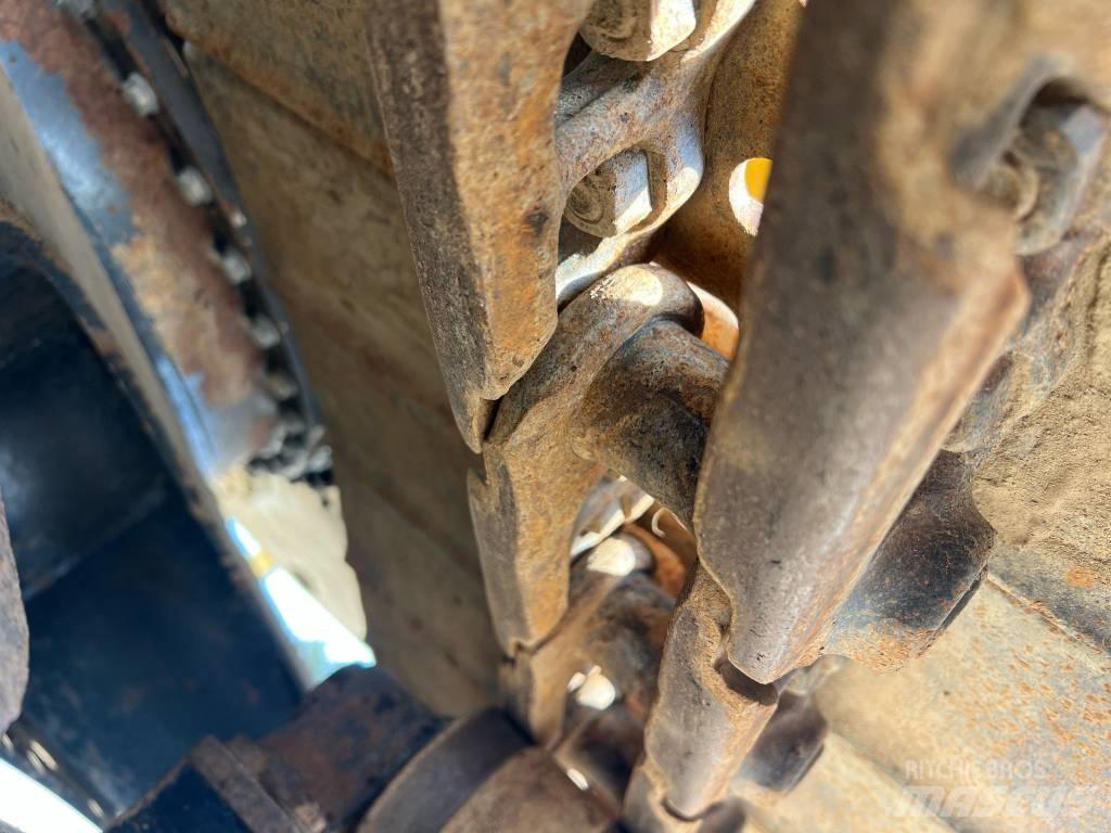 Komatsu PC 138 Roomikekskavaatorid