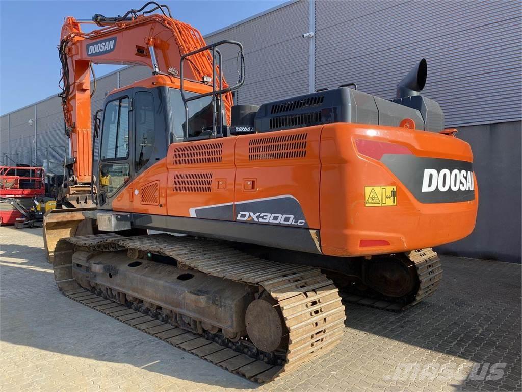 Doosan DX300LC-5 Roomikekskavaatorid
