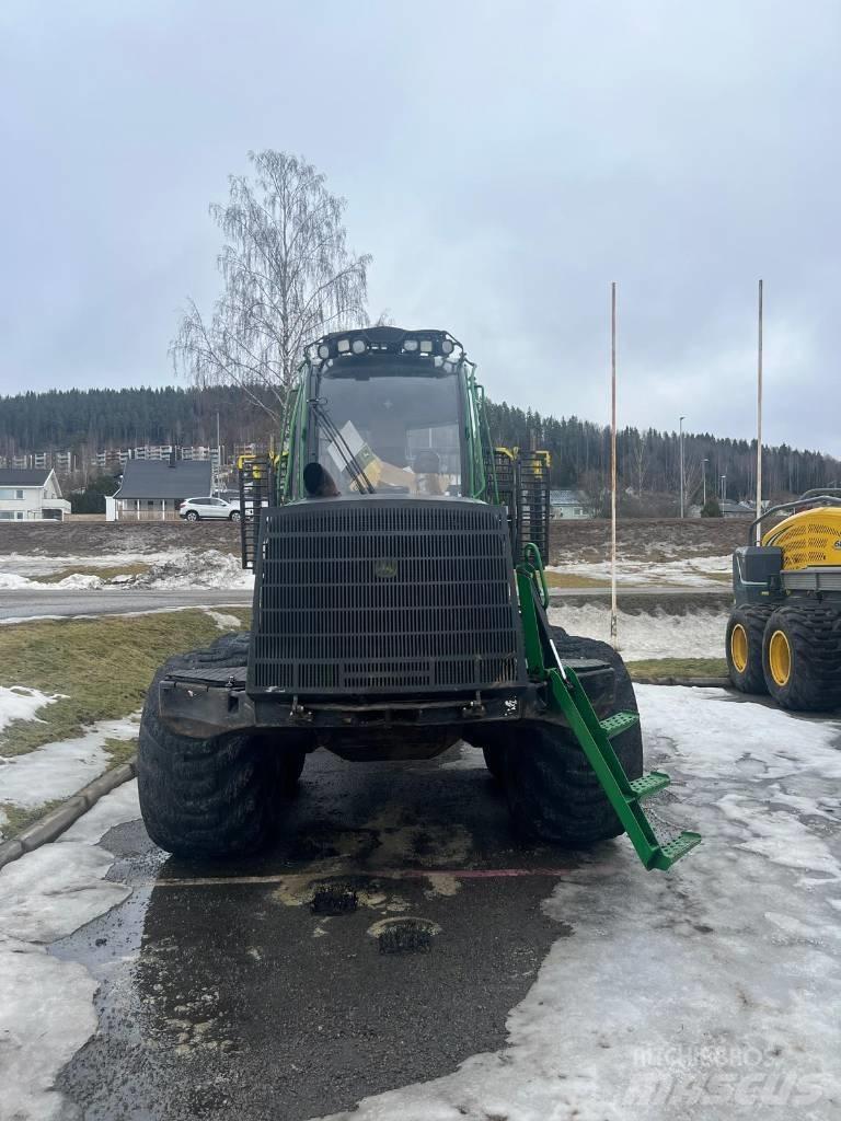 John Deere 1210 E Forwarderid