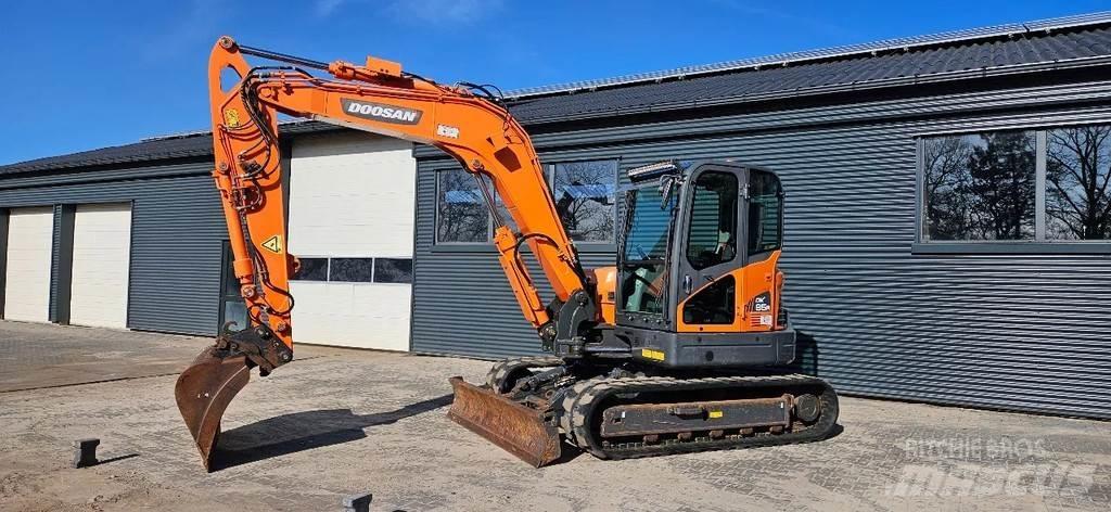 Doosan DX 85r -3 Väikeekskavaatorid 7t-12t