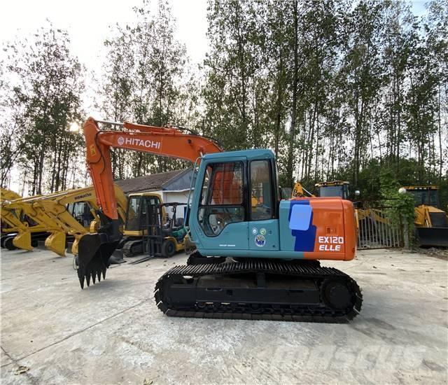 Hitachi EX120 Roomikekskavaatorid
