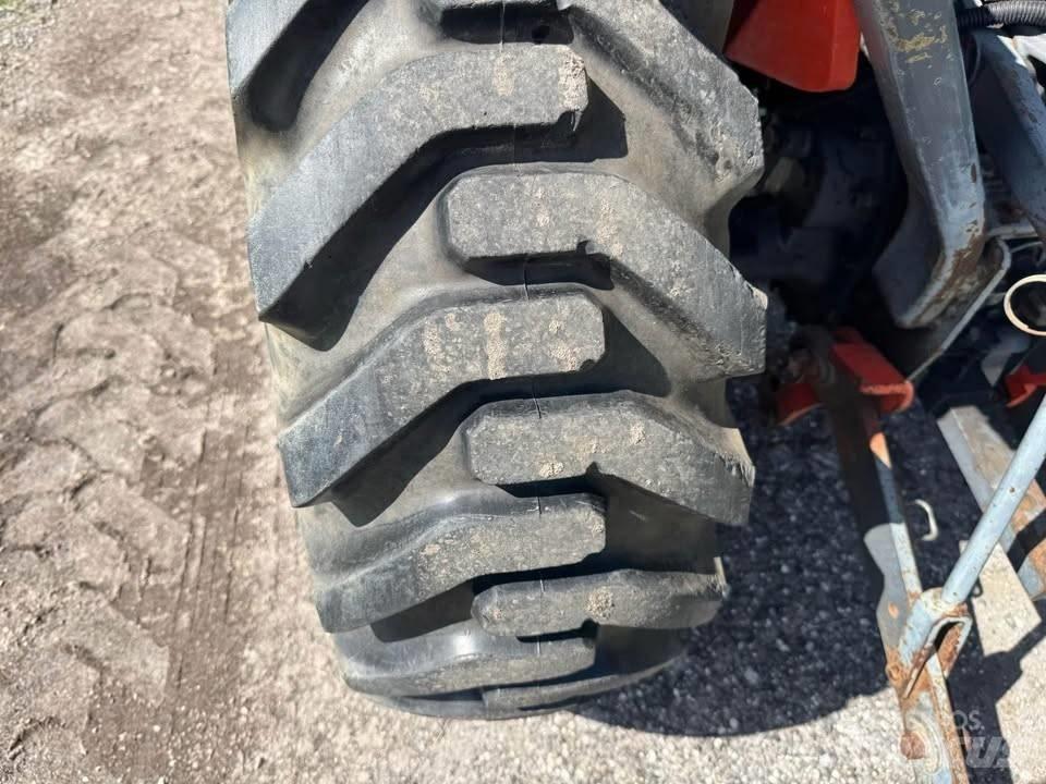 Kubota B 7800 HSD Traktorid