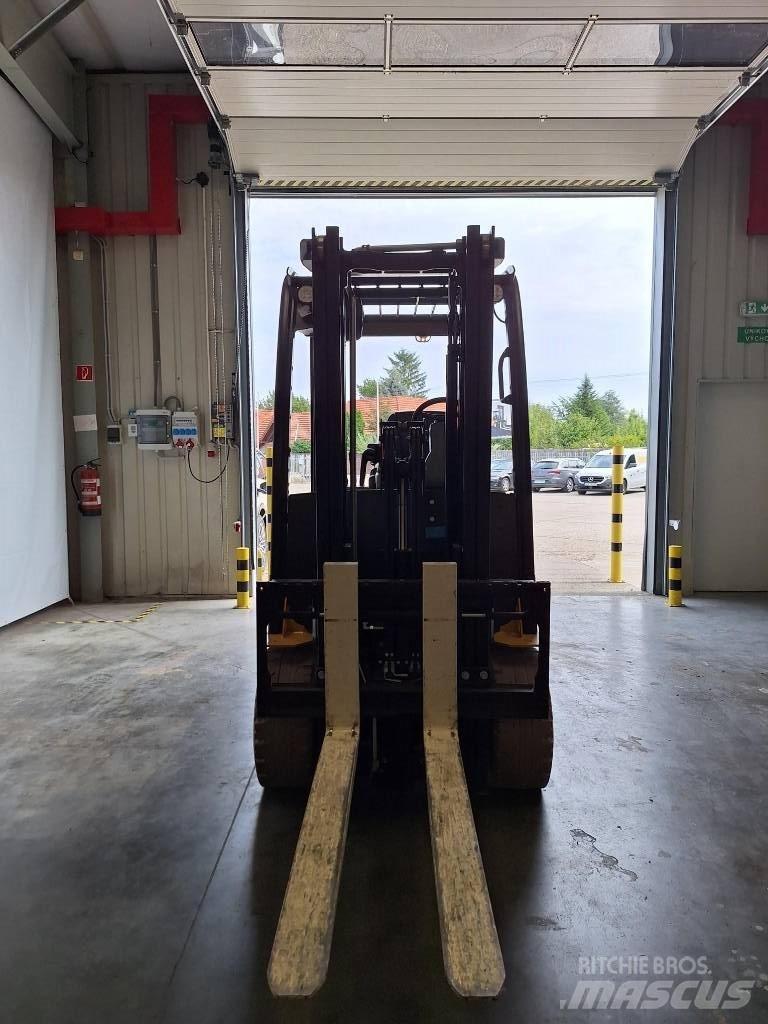 Yale ERP 30 VL Elektritõstukid