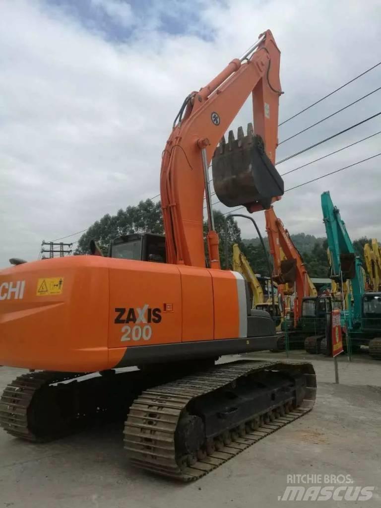 Hitachi zx200 Roomikekskavaatorid