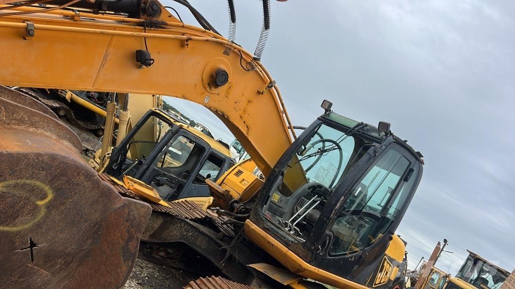 JCB 220 Nooled ja varred