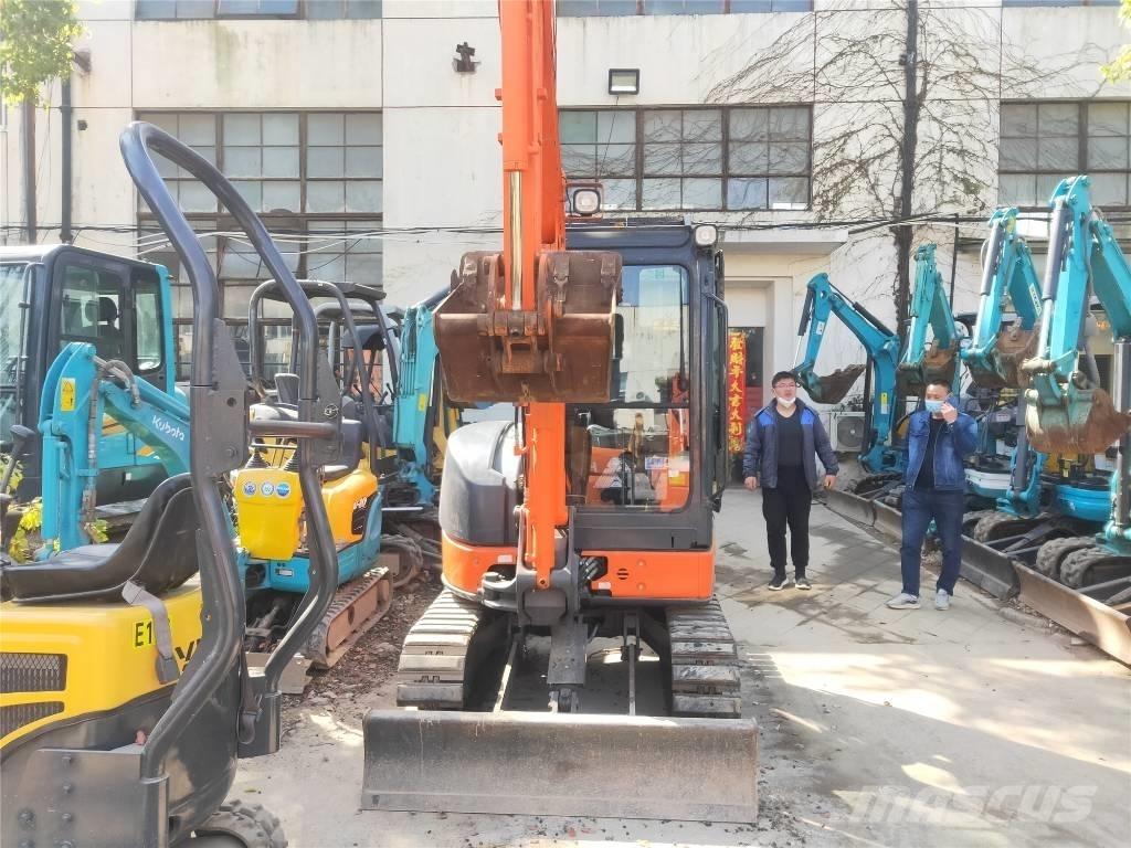 Hitachi ZX30 Miniekskavaatorid < 7 t