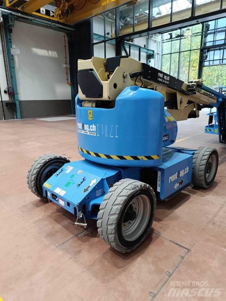 JLG E 450 AJ Iseliikuvad poomtõstukid
