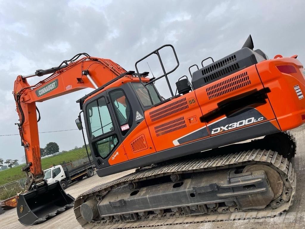 Doosan Dx300 Roomikekskavaatorid