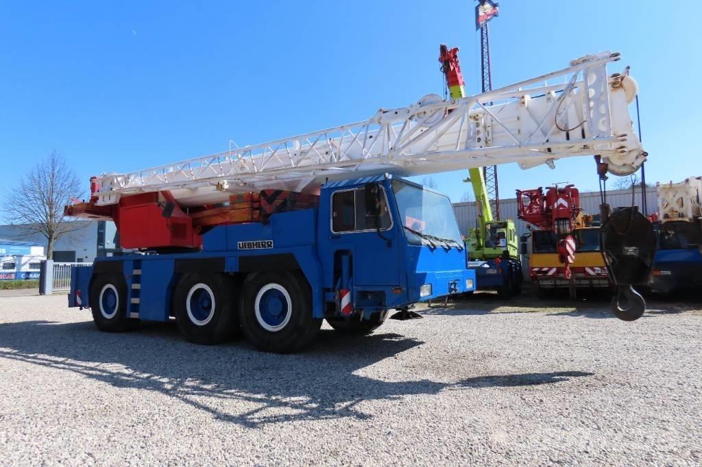 Liebherr LTM 1050-1 Maastikutõstukid