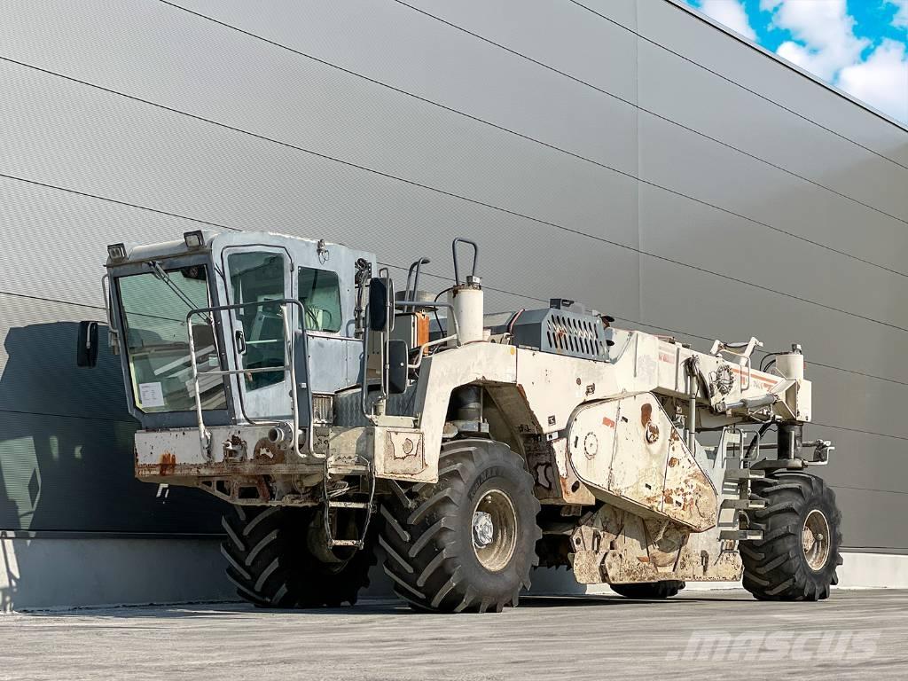 Wirtgen WR 2400 Asfaldi taaskasutuse masinad