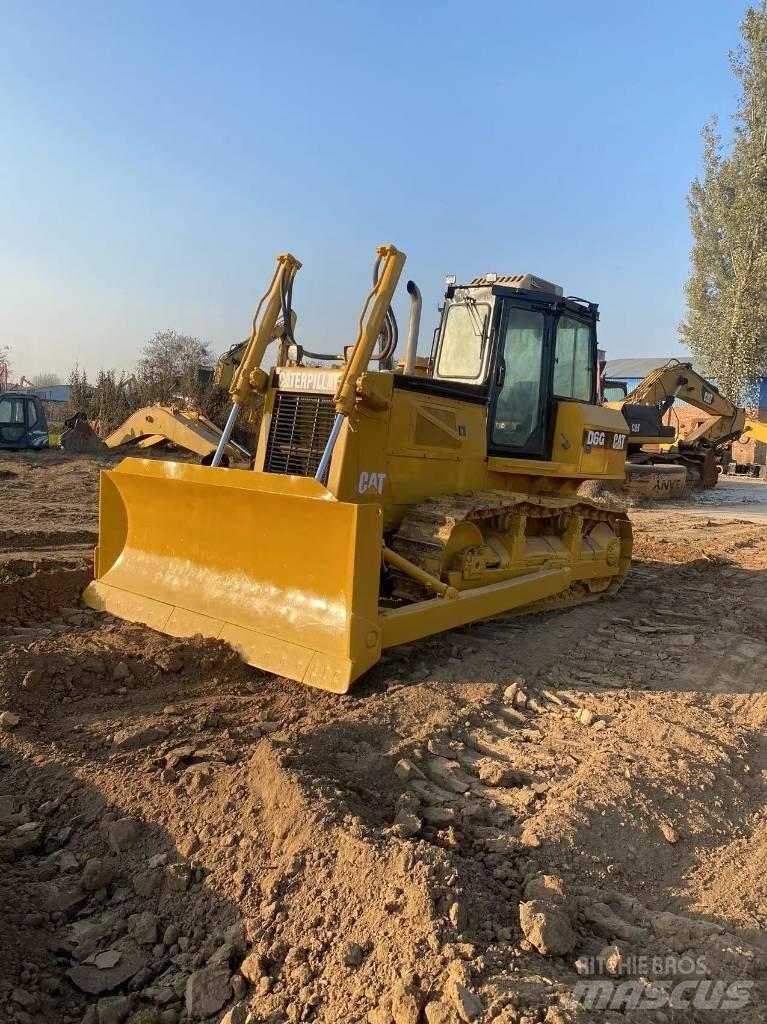 CAT D 6 G Buldooserid